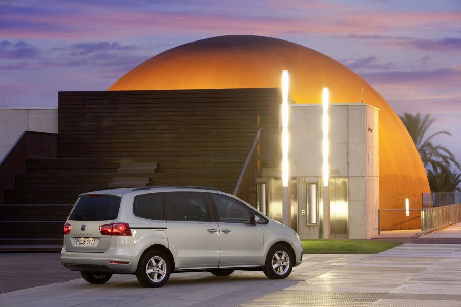  Seat Alhambra 2010 года  (фото 86 из 113)